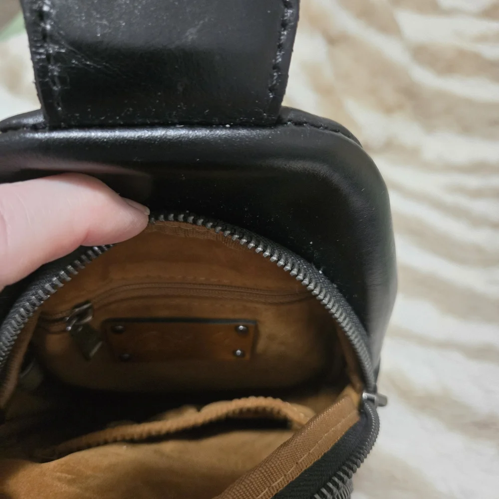 Patricia Nash Woman's Black Leather Sling Bag - Picture 4 of 5